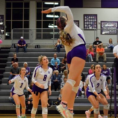 lilyezell2's profile picture. C/O: 2025/5’8/135/outside,opposite