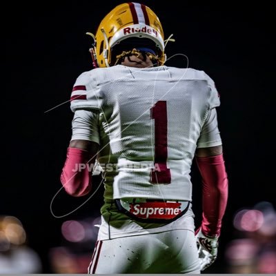 ONLY THE STRONG CAN SURVIVE.🏈 6’ 1 CB 185 Saddleback CC @saddleback_fb 3 for 2.                                      ❗️MAY GRAD❗️