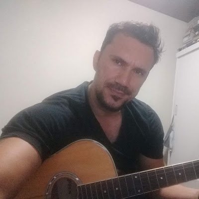 Bora jogar, cantar, tocar guitarra ou violão e falar sobre tecnology.
https://t.co/bmiKNeDW2a
https://t.co/KCIE5rk0qK