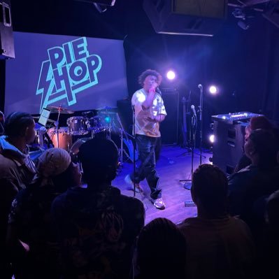 recording/performing artist from dc🌬️ | hu | ig: cupidshotzuri | welcome, enjoy🫶🏾