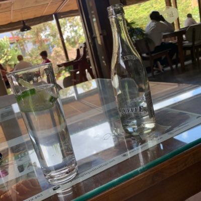 debutekle2000's profile picture. 