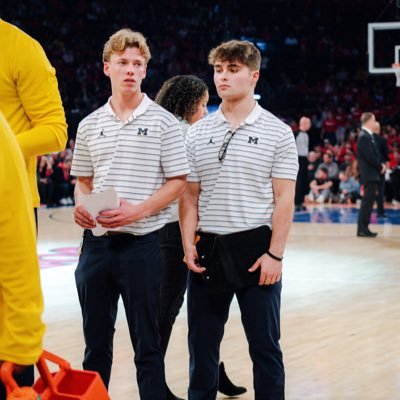 UMich ‘25 | @umichbball Student Manager