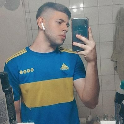 Estudiante Periodismo Deportivo🎙⚽
Te amo Boca, te amo Román.