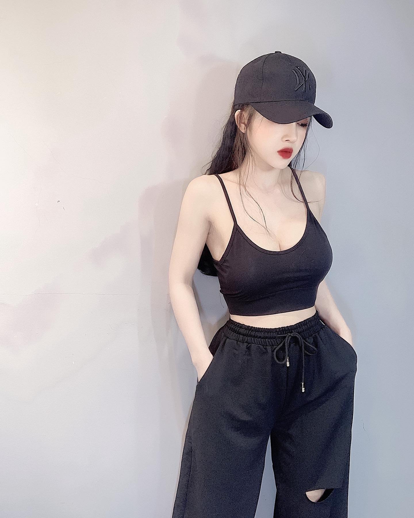 Laylash664832's profile picture. Niu như Bạn là một con nhím con , Thi tôi sẽ  ôm bạn ngay , Bạn đã trao cho tôi tình yêu đẫm máu của bạn