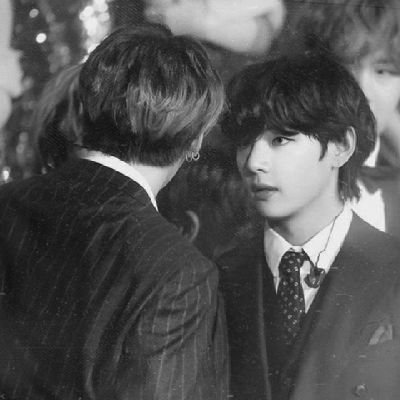 stxrlightt7's profile picture. BTS, Tay, Build, Bible, Bright, Win, First and Khao are my universe 🫶🏾