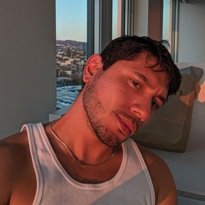 31Oscars's profile picture. 