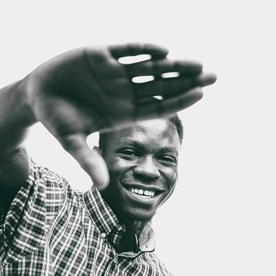 BoboAkinYii's profile picture. Aesthete 🌍 | Brand & Motion Designer 🖥 | Soft Life Advocate 😊