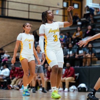 5’6” 150 | Class of 26’ PG/SG | St. Catherine’s HS | 3.0 GPA | PG Ranking Prep Hoops WI #11