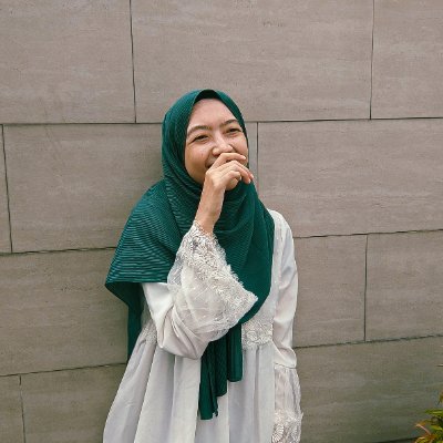 Blogger Surabaya | Content Writer
Suka baca buku, cobain skincare, self improvement, dan suka cerita random. Enjoying simple things. Happy go lucky 🍀
