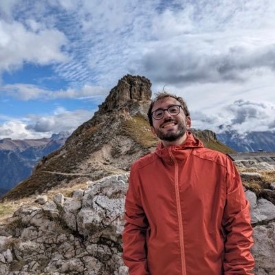 PhD student in Computer Science at the University of Trento. Mostly interested in panzerotti and complex networks.