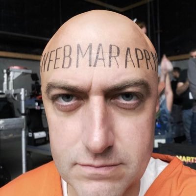 Sean Gunn Profile