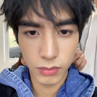 kozukaakaritsu's profile picture. 0.5m。 发点性癖