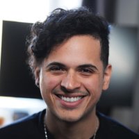 Adrián Valle (@lerealadrian) Twitter profile photo