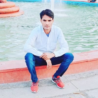 🌷🌷झूठ हमेशा इसलिए बिक जाता है !!
क्योंकि सच खरीदने की औकात !!
हर किसी की नहीं होती !!🌷🌷