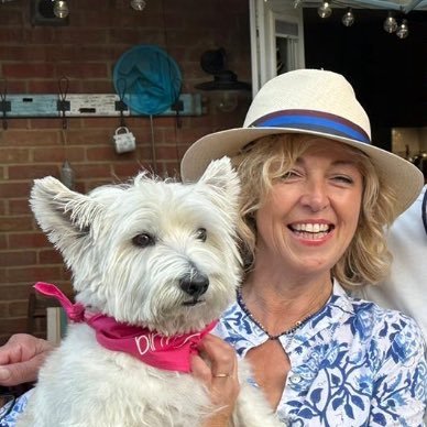 Specialist Nurse working in #nhs. raising awareness of Motor Neurone Disease( MND). proud mum: 2 girls & 1 #westie 🐾