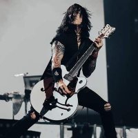 A̷η∂яés̷ Ɽo∂яígʊez̸ Ƥяǟժą (@andresrprada) 's Twitter Profile