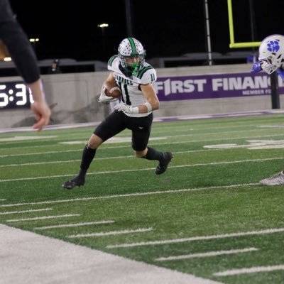 4⭐️ Class of 2026 ✝ 6’2 180lb |4.55 |40| 3rd WR in TX | | Southlake Varsity Football (6a div 2) || 22.1 200m|| @drobalwaysopen