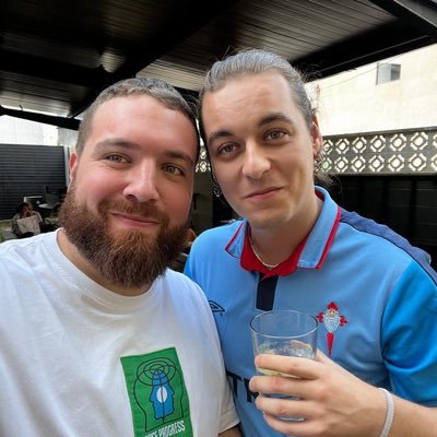 DocInLove's profile picture. Bebedor profesional de Estrella Galicia con pintxo.