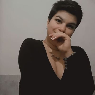 • Tu magia está cerca y protege el lugar •
La mamá de Eva
