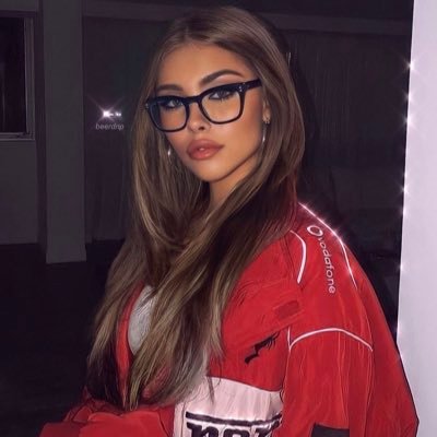 luxuryy_kicks's profile picture. 