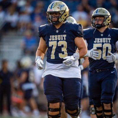 Dallas TX 📍| 3.86 GPA | Dallas Jesuit '25 | OT | 6'3