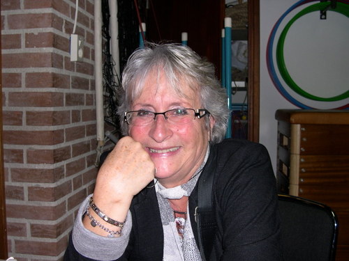 VDSylvia6's profile picture. Vutter met plezier!!