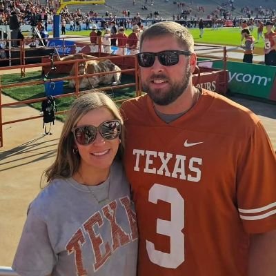 God 1st. Husband, father, son. Texas Longhorns. Outdoorsman. Hook'Em!