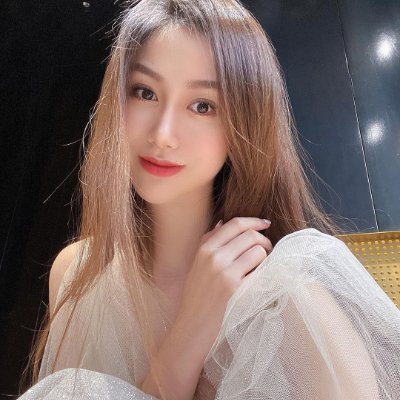 cxinyingb's profile picture. 🌟The difference between the impossible and the possible lies in one's determination.
coffee connoisseur☕️|writer🖌|music enthusiast🎸