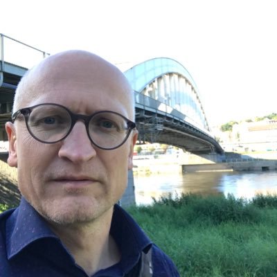 Korrespondent für @saechsischeDE in Tschechien. Twittert privat über Tschechien, das Grenzgebiet, deutsche Minderheit, den Osten