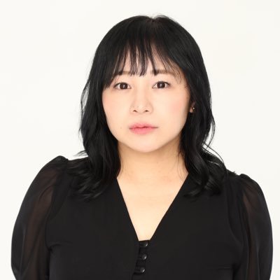 声優で女優。コメディエンヌでホルモンヌ。なるほど姉さん。「スナ劇」発起人。ときに脚本家で、ハンドメイド作家。APEX女子で気まぐれにゲーム配信する人。ゆみこ応援グッズ▶︎https://t.co/rfpM24JgGP