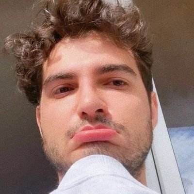 É tão claro agora, e eu sei que vai doer, mas isso é necessário pra quem você vai ser