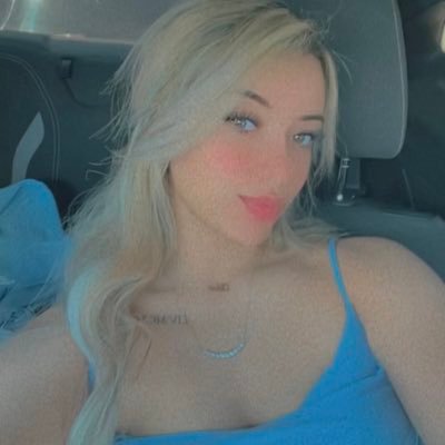 rechloeee's profile picture. 