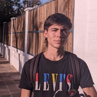 Likeo pelotudeces de política
