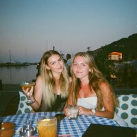 Becky (@beckytward) 's Twitter Profile