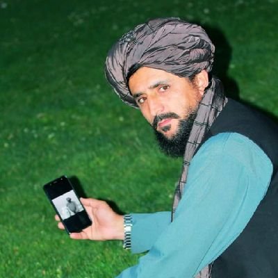 Hfizkhan2's profile picture. داسي ژوند
  وڪړه چې 
خلک ستا د ژوند ڪاپې ڪولو 
هڅه وڪړی📚