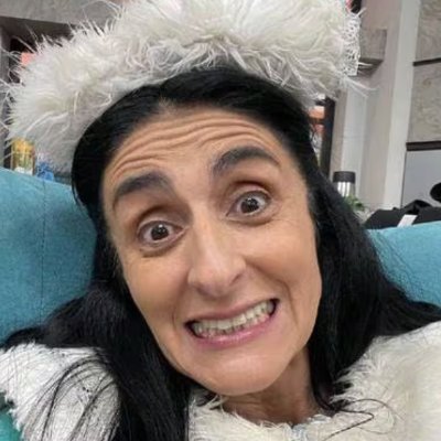 ExcelsaDgo's profile picture. Y yo solo soy la sirvienta