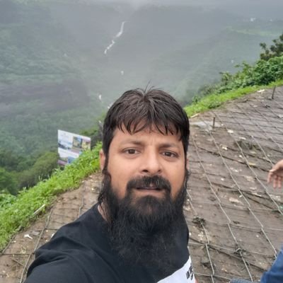 गर इल्म हो तो अम्ल भी लाजिमी हो,
नहीं तो गाफिल रहे, जाहिल ही बेहतर हो....