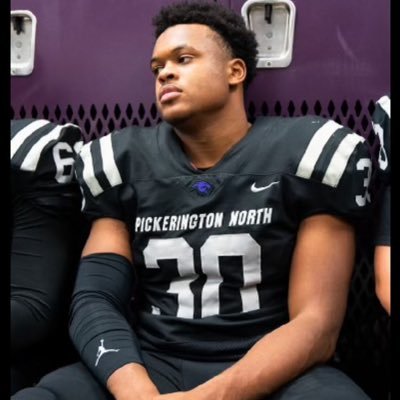 Pickerington North 25' | 3.4 GPA |LB/DL | Bench 325|Squat 425| Deadlift 435| 6’0 220 | 614-556-3093    100m:11.2