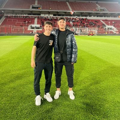 TolozaPari's profile picture. MORTEROS (CBA)🏡
Nueve de morteros⚽💙
ig: parii_toloza