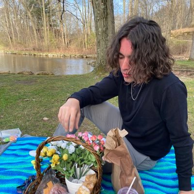the closed mind can’t see                                    The closed mouth don’t eat