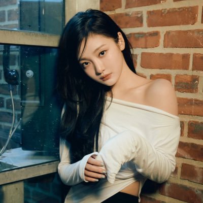 ๐ณ๐น๐๐๐๐ฒ๐ฟ Profile