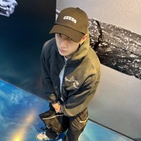 moon ☾❀ (@glossybchan) 's Twitter Profile