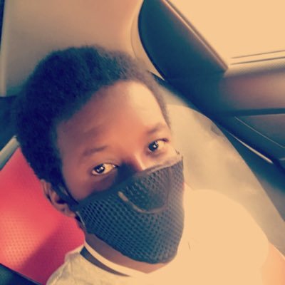 zzeezo311's profile picture. 🤎