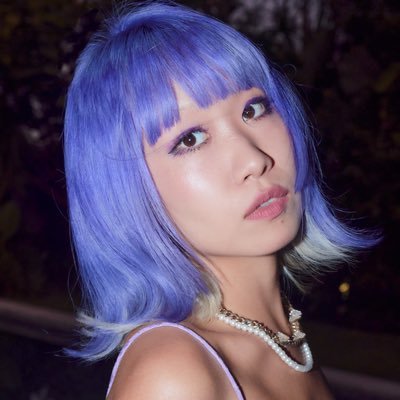 Mandarinmelon's profile picture. Building, creating, helping