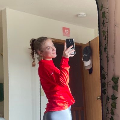 LaurenKRichards's profile picture. Ⓥegan | she/her | B.S. Nutrition & Dietetics. opinions are my own. #covidisairborne