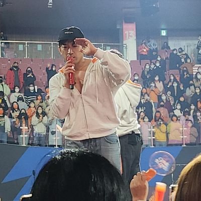 sh_03241212's profile picture. 2n년차 신화창조