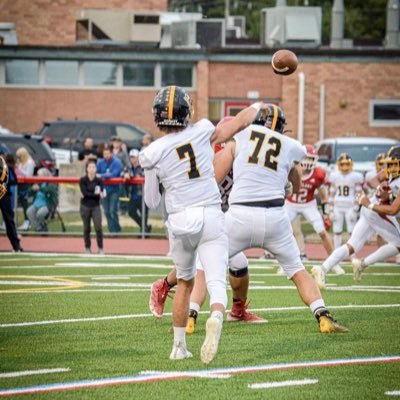 West Milford HS 2026 🏈 6’2 175 |QB|