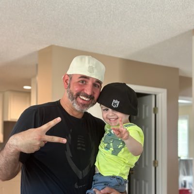 CoachSegaloff's profile picture. Husband and Father @UCFAlum #Chargeon FL✈️GA