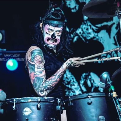 JLeTz99's profile picture. Best drummers in the world. Joe Letz (Combichrist 2006-2019) Trevor Friedrich (Combichrist 2009-2012)

Diskuterar gärna hockey. IK Oskarshamn är laget.