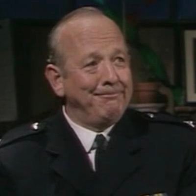 H'amateur magician. Keeper of rabbits. Glee club member (bass). It's my duty to listen to all and sundry.
Call Tatchester 1212 for emergencies.